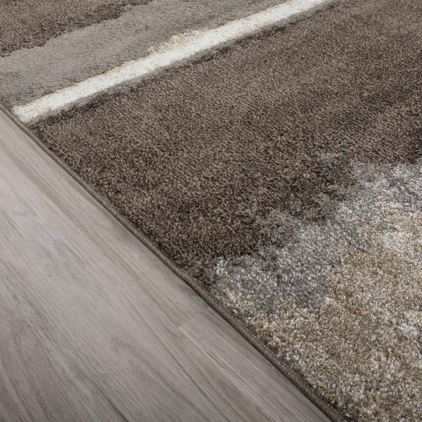 Homeroots 5' X 8' Brown And Ivory Abstract Area Rug  Polypropylene 491900