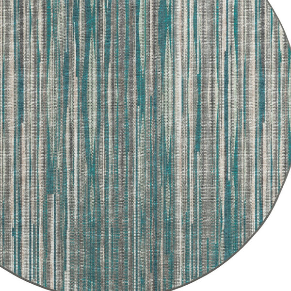 Homeroots 6' Blue Round Ombre Tufted Handmade Area Rug  Polyester 493047