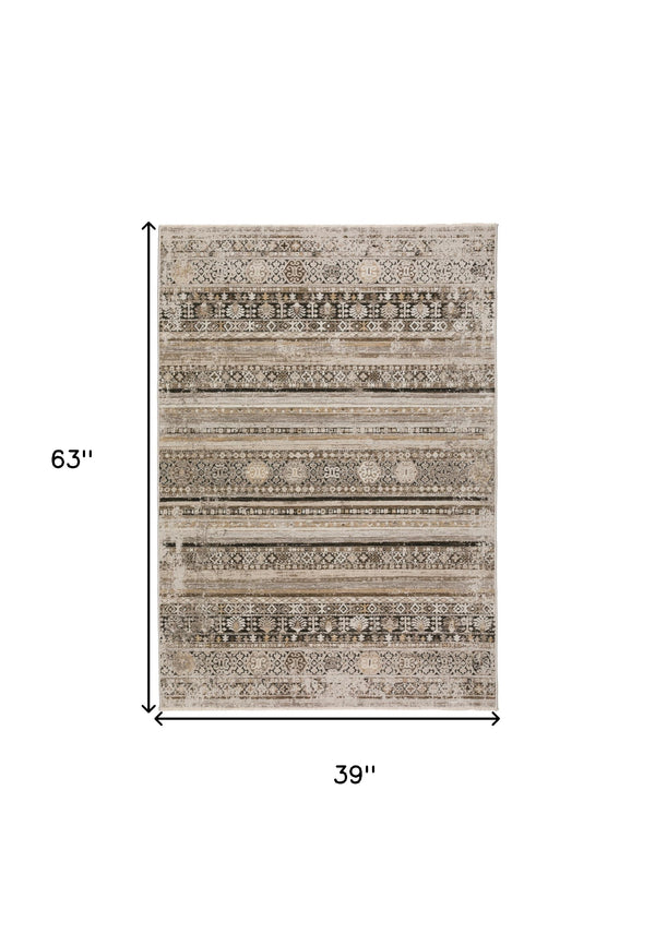 Homeroots 3' X 5' Brown Oriental Area Rug With Fringe  Polyester 493092