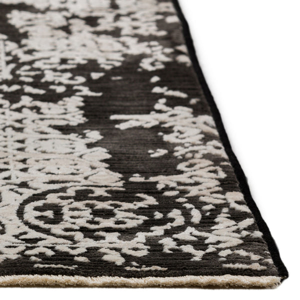 Homeroots 8' X 10' Black Oriental Area Rug With Fringe  Polyester 493118
