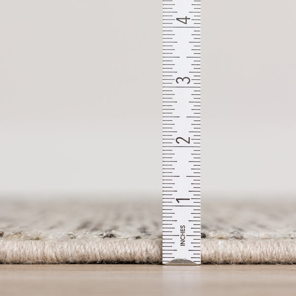 Homeroots 10' Black Round Wool Hand Loomed Handmade Area Rug  Wool 493220