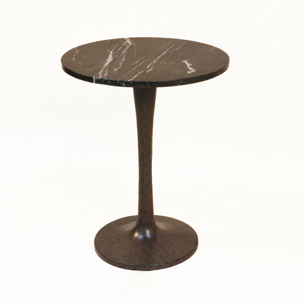 Homeroots 19" Black Marble Round End Table   493251