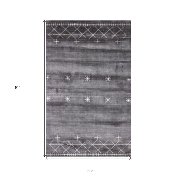 Homeroots 5' X 8' Black Gray And White Abstract Ombre With Stars Hand Loomed Area Rug  Viscose 493260