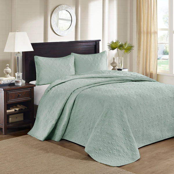 English Elm Reversible Madison Park Quebec Bedspread Set King — Cottage-Style Quilted Texture, Oversized Draping, Antimicrobial Freshness Seafoam 17.72 L x 15.35 W x 8.66 H B03597413