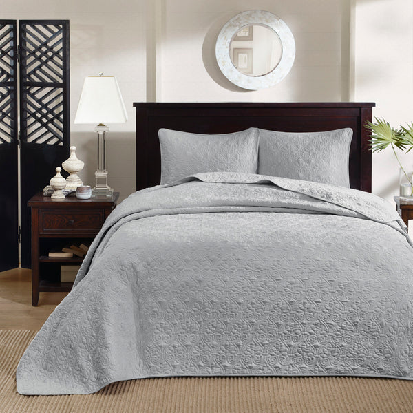 English Elm Reversible Madison Park Quebec Queen Bedspread Set with Quilted Texture, Oversized Draping and Antimicrobial Protection Grey 17.72 L x 15.35 W x 8.66 H B03597454