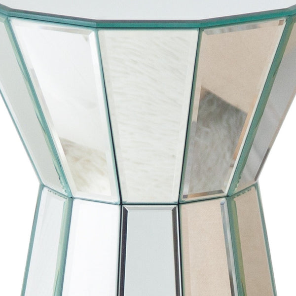 HomeRoots 22" Silver Glass Round Mirrored End Table – Glamorous Accent for Modern Living Rooms & Bedrooms 499321