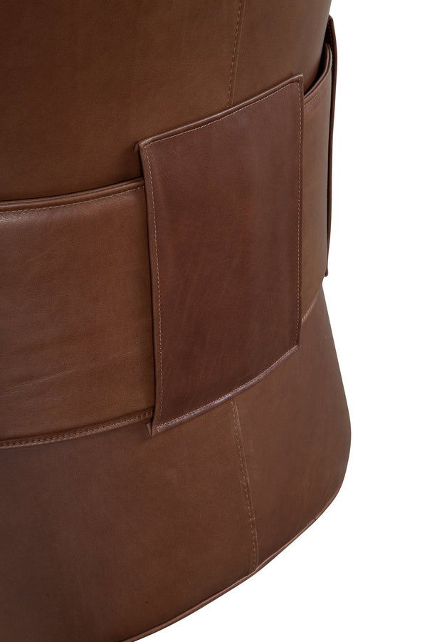 Olivia + Quinn Wynn Swivel Chair: Luxurious Leather Comfort With Elegant Detailing For Stylish Living Spaces Pippa Latte Leather,Foam,Wood 2102_Cnk1802