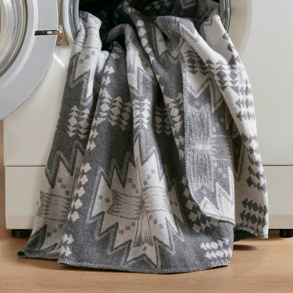 English Elm 1-piece King Jacquard Cotton Blend Blanket Aztec Woven Soft Breathable Bedroom Layer Grey B035P437489