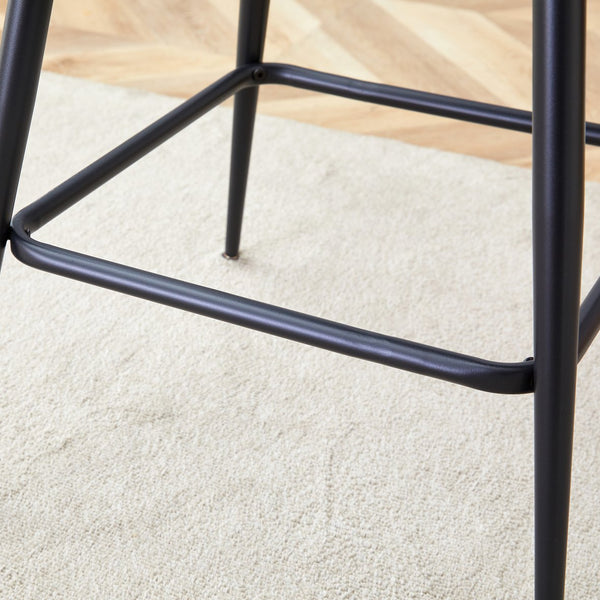 English Elm A set of four rotating bar stools with breathable cotton-linen cushions, 360° swivel, durable metal frame, retro flair Antique grey white W2920S00060