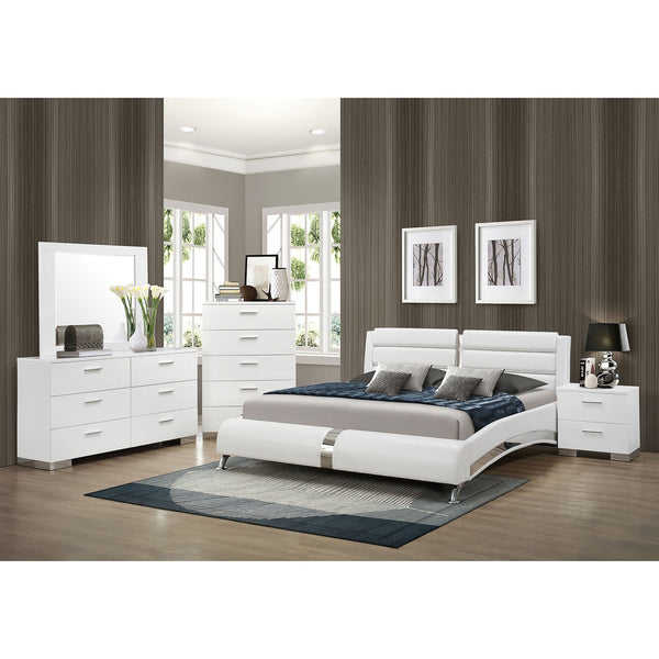 English Elm Caledonia White Sleigh Bed Upholstered in Premium Leatherette with Curved Headboard & Chrome Legs B062S00669