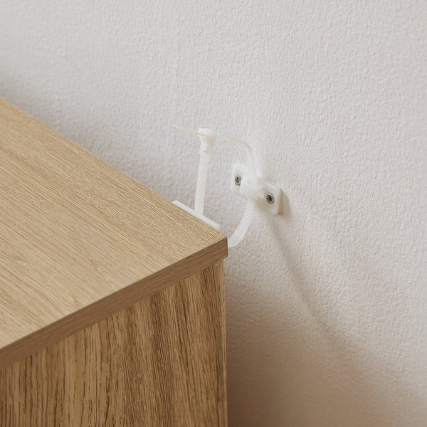 English Elm 3 Drawers Chest - Modern Oak Dresser With Curved Wave Design, Perfect Nightstand & Storage Solution W1820P335659