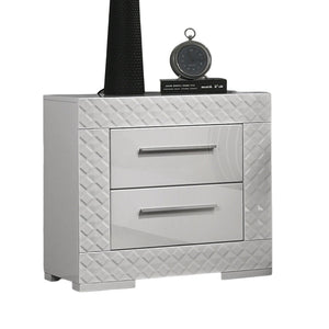 English Elm 3pc Glam Eastern King Bedroom Set White Lacquer Led Headboard with Mirrored Accents B2741S00164