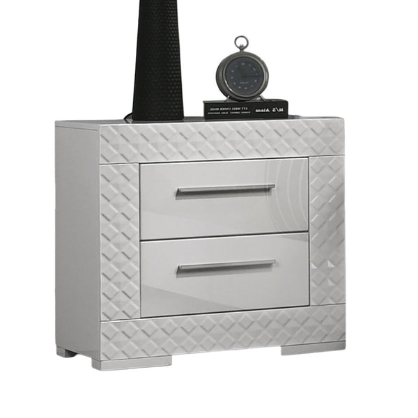 English Elm 3pc Glam Eastern King Bedroom Set White Lacquer Led Headboard with Mirrored Accents B2741S00164