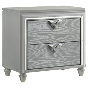 English Elm Delacroix Light Silver Nightstand with 2 Drawers, Felt-Lined Top, V-Shaped Crystal Pulls & Silver Trim B062P299982