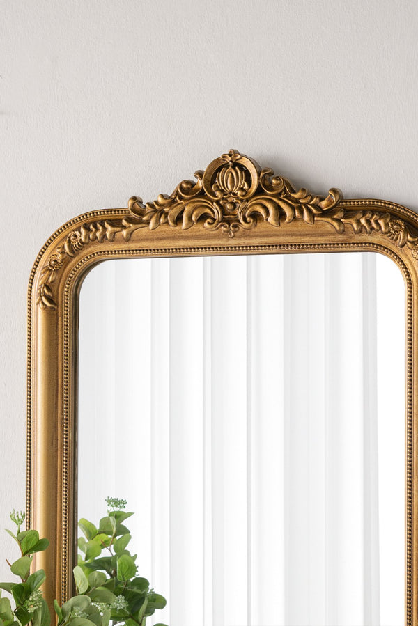English Elm 23.5x37.5" Rococo Arched Wall Mirror in Gleaming Gold Finish with Ornate Crest for Luxe Décor W2078P372549