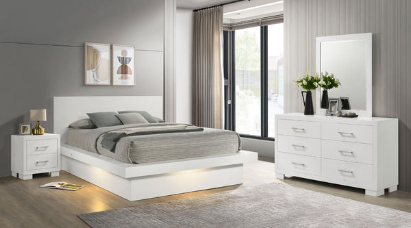 English Elm Piero Wire-brushed Oak Veneer Queen Bedroom Set with Louvered Panels Coastal Style B062S00737