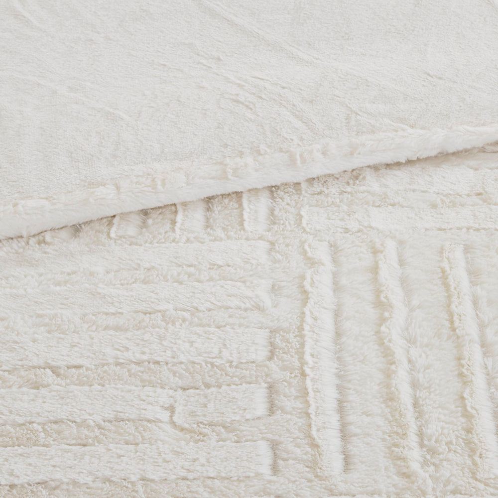 JLA Home Madison Park - Fur Arctic Faux Fur Comforter Set with Checkerboard Texture, OEKO‑TEX Certified, Machine Washable Ivory BASI10-0253