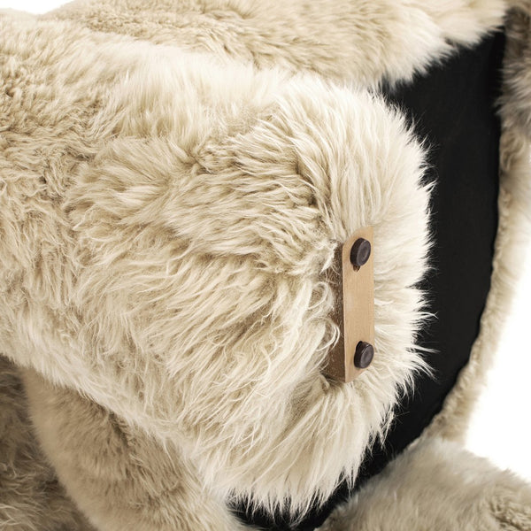 English Elm Jennifer Taylor Home - Avalon Genuine Sheepskin 35" Split Barrel Back Accent Chair in Natural Blonde Fur – Cozy Chic Seat B2719P290776