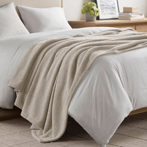 English Elm Dream Plush Twin Blanket 66x90 Soft Faux Feathersoft Polyester Cozy Lightweight Throw for Bed taupe 17.13 L x 13.58 W x 7.87 H B035P294116