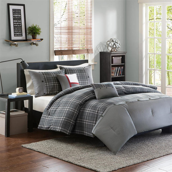 English Elm Twin/Twin Daryl Comforter Set — Grey White Plaid Modern Pieced Design with Button Accents & Antimicrobial Protection for Freshness B03595911