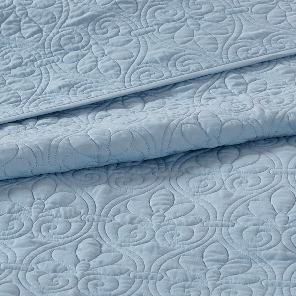 English Elm Reversible Madison Park Quebec King Bedspread Set Blue Cottage Quilted Microfiber with Antimicrobial Finish B03597409