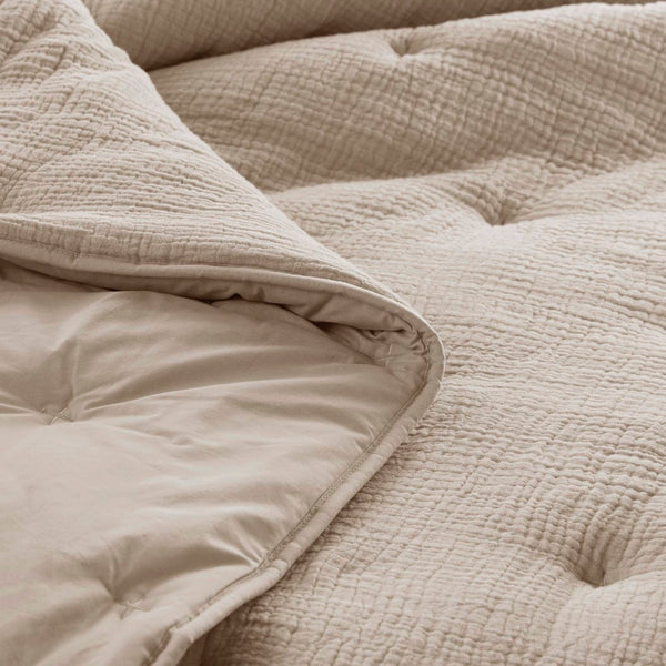 English Elm 3-piece Cotton Muslin Quilt Set with Embroidered Tacking for a Relaxed Bedroom Taupe B035P408349