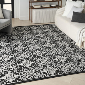 HomeRoots 9' Black and White Fleur De Lis Area Rug - Stain Resistant, Non-Skid, Elegant Design for Any Room 9' X 12' 505587