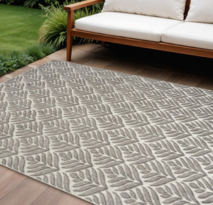 HomeRoots 9' Charcoal Floral Area Rug - Stain Resistant, Non-Skid, Ideal for Family Spaces and Everyday Use 9' X 12' 505591