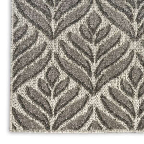 HomeRoots 9' Charcoal Floral Area Rug - Stain Resistant, Non-Skid, Ideal for Family Spaces and Everyday Use 9' X 12' 505591