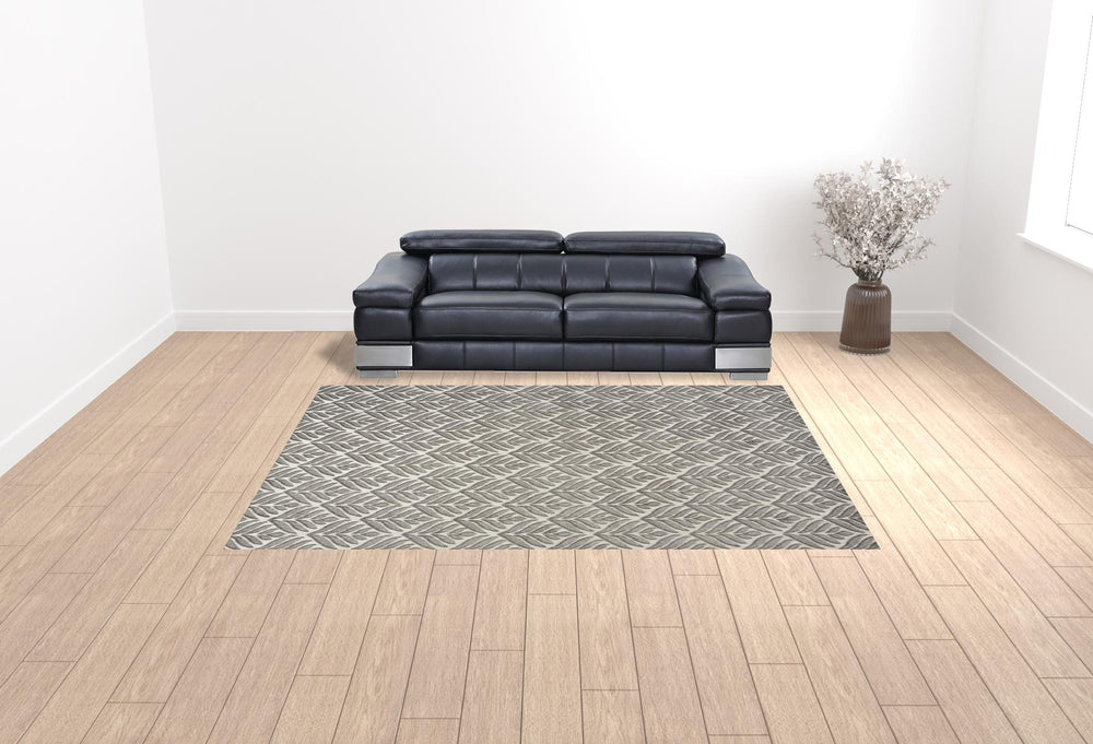Homeroots 9' X 12' Charcoal Floral Stain Resistant Non Skid Area Rug  Polypropylene 505591