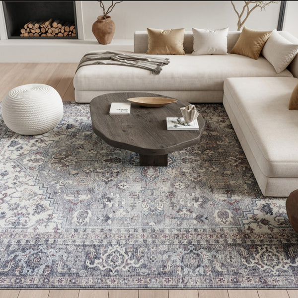 HomeRoots 5' Elegant Grey Oriental Area Rug - Distressed Vintage Style, Soft Chenille, Machine-Washable Design 6' X 9' 505601