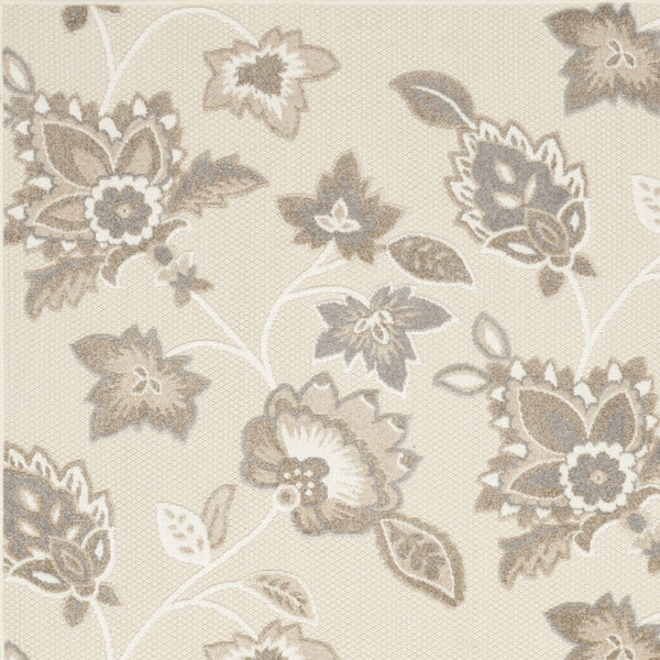 Homeroots 6' X 9' Beige Floral Stain Resistant Non Skid Area Rug  Polypropylene 505607