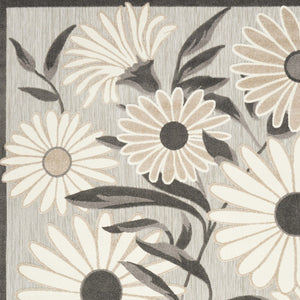 Homeroots 6' X 9' Beige Floral Stain Resistant Non Skid Area Rug  Polypropylene 505631