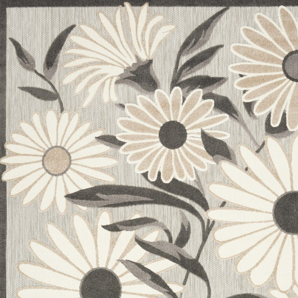 Homeroots 6' X 9' Beige Floral Stain Resistant Non Skid Area Rug  Polypropylene 505631