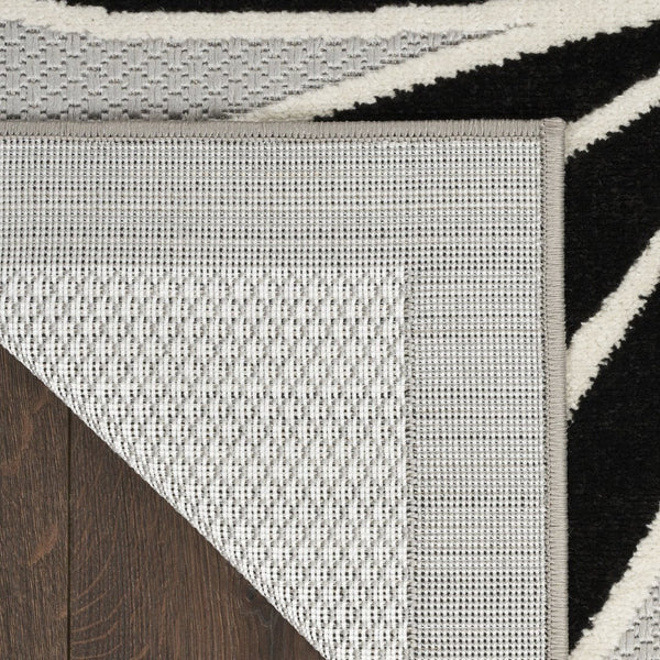 HomeRoots 9' Black and White Floral Area Rug - Stain Resistant, Non-Skid, Durable Design for Modern Living Spaces 5' X 8' 505638