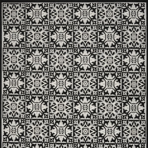 Homeroots 7' X 10' Black And White Fleur De Lis Stain Resistant Non Skid Area Rug  Polypropylene 505651