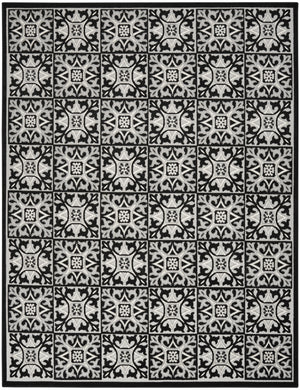 Homeroots 4' X 6' Stylish Black And White Fleur De Lis Area Rug - Stain Resistant, Non-skid, Perfect For Kids! 4' X 6' Polypropylene 505652