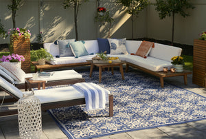 Homeroots 8' X 11' Blue Geometric Non Skid Indoor Outdoor Area Rug  Polypropylene 505659