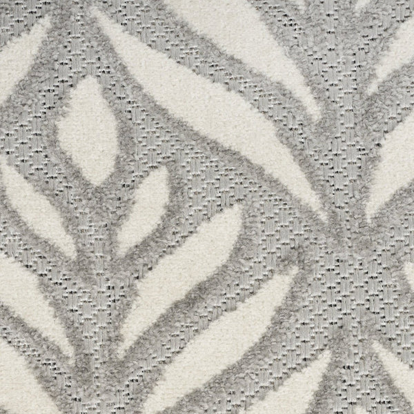 HomeRoots 9' Elegant Grey Floral Area Rug - Stain Resistant, Non-Skid, Durable for High-Traffic Rooms 6' X 9' 505680