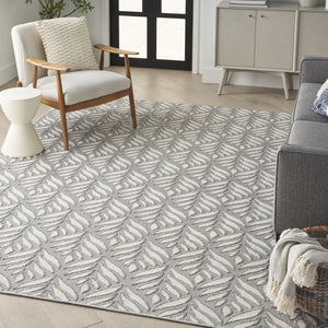 HomeRoots 9' Elegant Grey Floral Area Rug - Stain Resistant, Non-Skid, Durable for High-Traffic Rooms 5' X 8' 505683