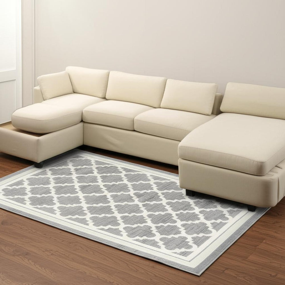 HomeRoots 5' Elegant Grey Moroccan Area Rug - Timeless Style, Durable Design, Perfect for Any Room Decor 6' X 9' 506652