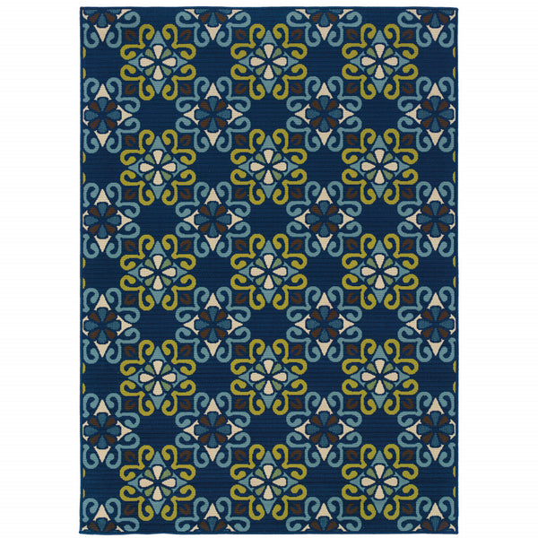 Homeroots 4' X 6' Blue And Green Floral Stain Resistant Area Rug - Perfect For Indoor & Outdoor Spaces! 3'7" X 5'6" Polypropylene 506747