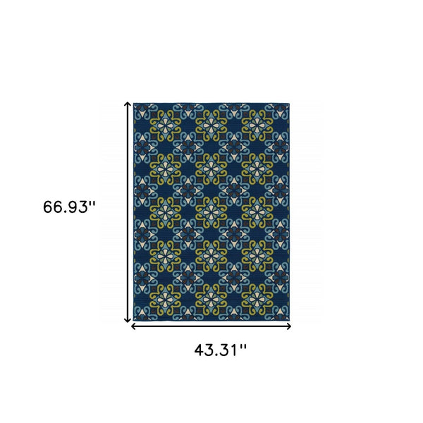 Homeroots 4' X 6' Blue And Green Floral Stain Resistant Area Rug - Perfect For Indoor & Outdoor Spaces! 3'7" X 5'6" Polypropylene 506747