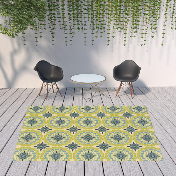 Homeroots 8' X 11' Green And Ivory Floral Stain Resistant Indoor Outdoor Area Rug Green,Ivory Polypropylene 506774