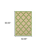 Homeroots 5' X 8' Green Geometric Stain Resistant Indoor Outdoor Area Rug Sand,Green Polypropylene 506794