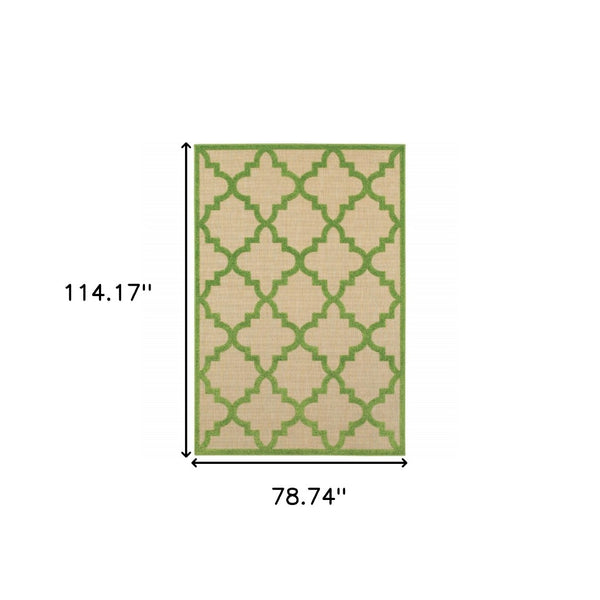 HomeRoots 5' Green Geometric Indoor/Outdoor Area Rug - Stain Resistant, Modern Style for High-Traffic Spaces Sand/ Green 6'7" x 9'6" 506795