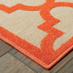 HomeRoots 5' Green Geometric Indoor/Outdoor Area Rug - Stain Resistant, Modern Style for High-Traffic Spaces Sand/ Orange 5'3" x 7'6" 506812