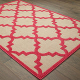 Homeroots 5' X 8' Red Geometric Stain Resistant Indoor Outdoor Area Rug Sand,Pink Polypropylene 506818