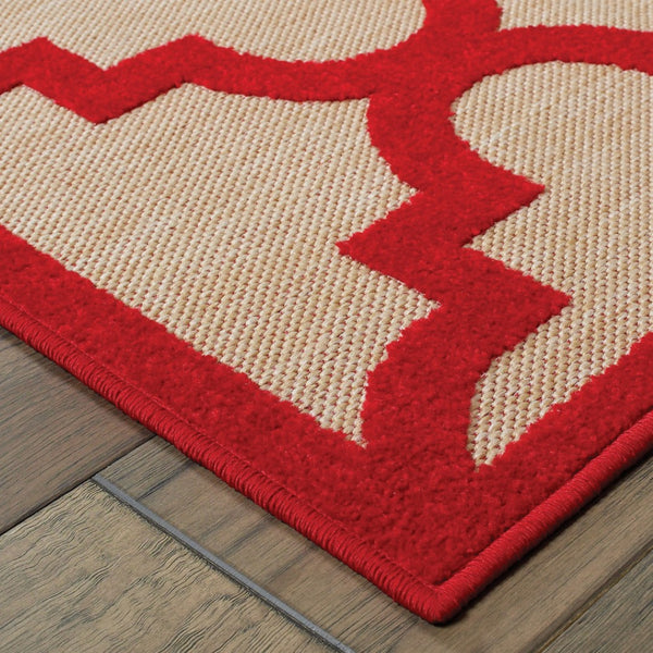 HomeRoots 5' Green Geometric Indoor/Outdoor Area Rug - Stain Resistant, Modern Style for High-Traffic Spaces Sand/ Red 7'10" x 10'10" 506826
