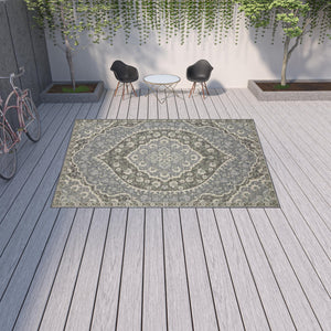 Homeroots 10' X 13' Blue And Green Oriental Stain Resistant Indoor Outdoor Area Rug  Polypropylene 506842